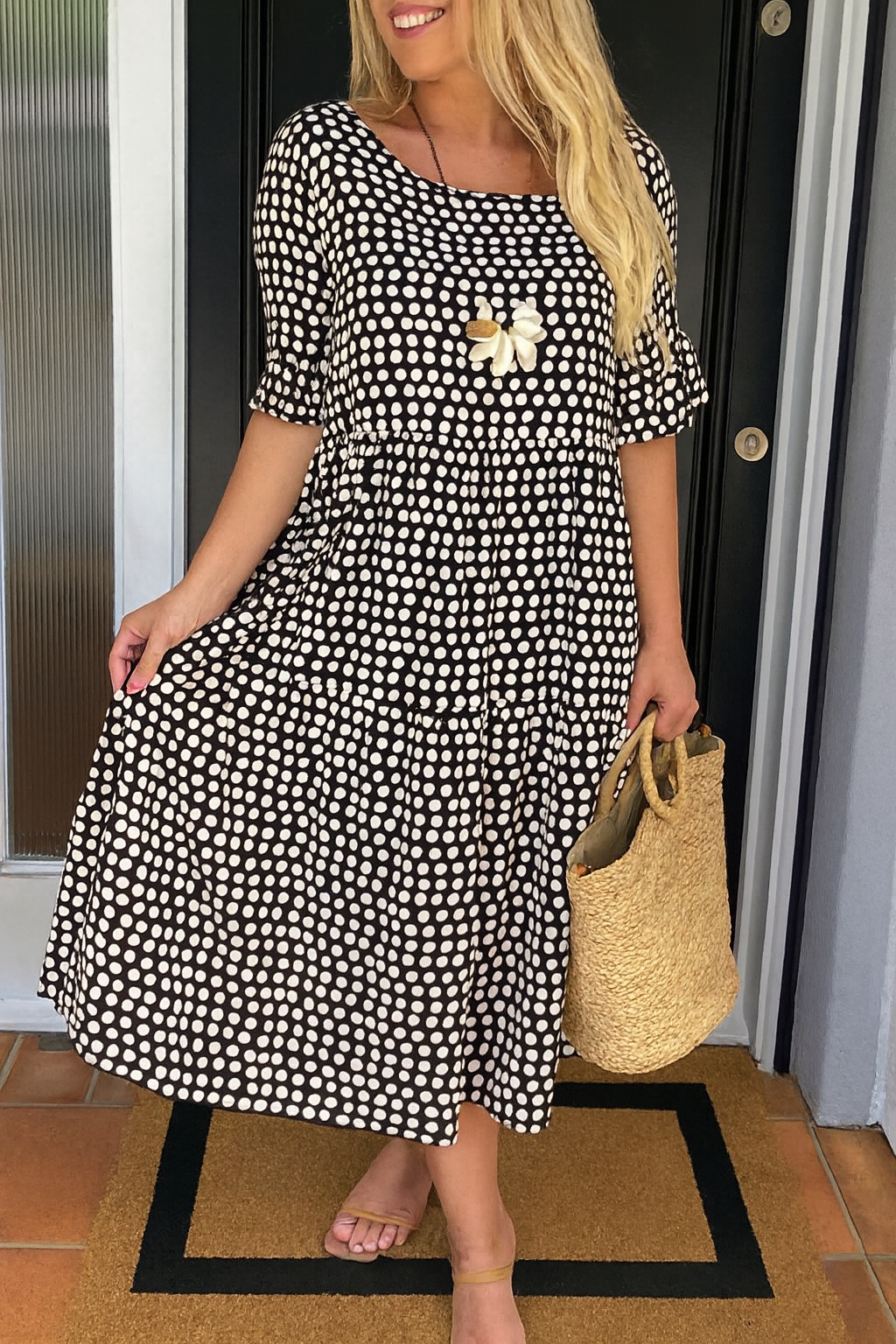 Ana| Vestido Midi de Manga Corta