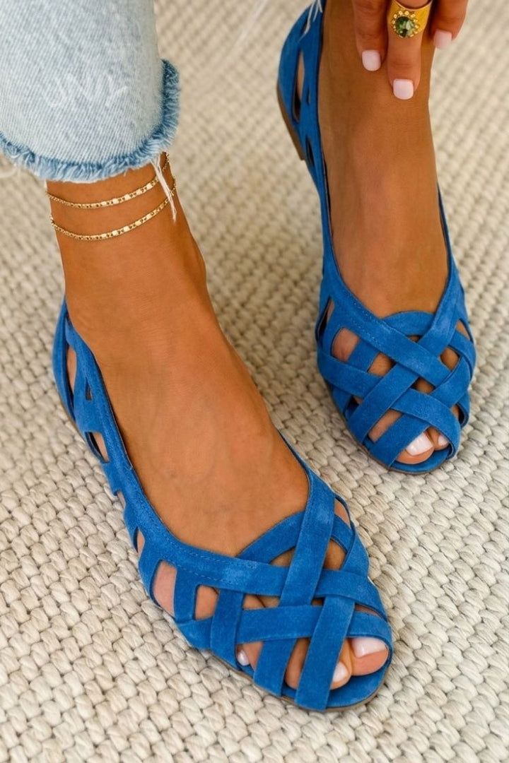 Hina | Sandalias planas con punta abierta y material trenzado