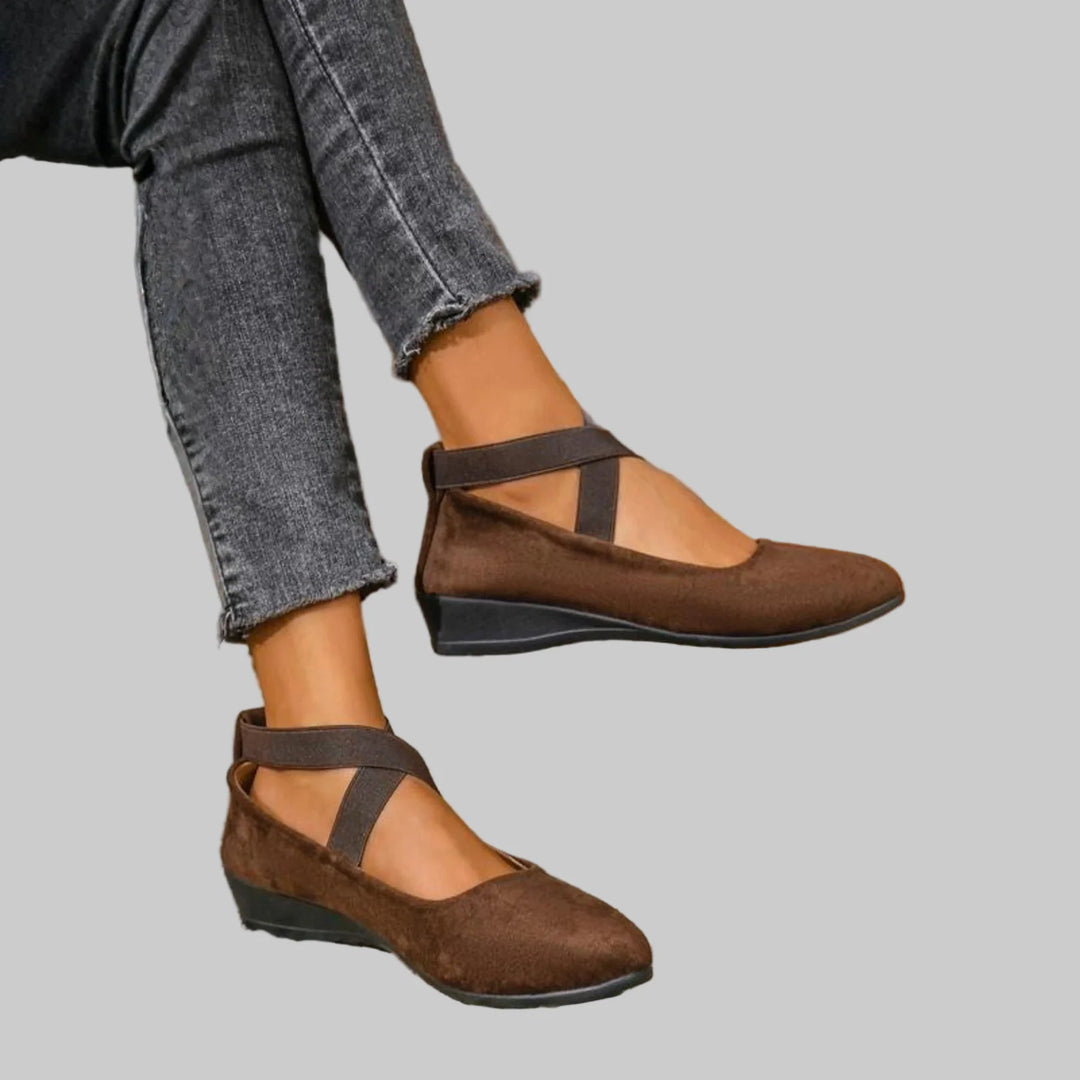ANGELA | Zapatos de Cuña Cerrados y Cómodos