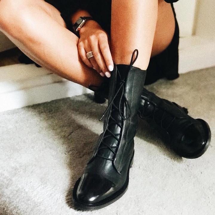 Gabriela | Botas De Cuero Sintético Negro De Alta Calidad