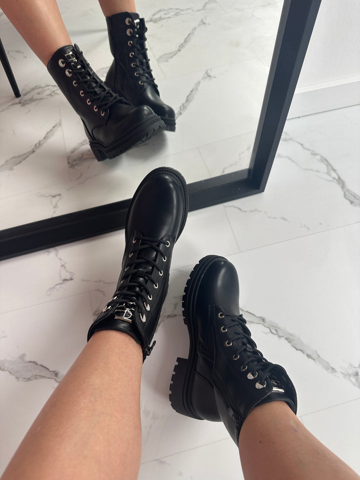 Botas Negras Lia