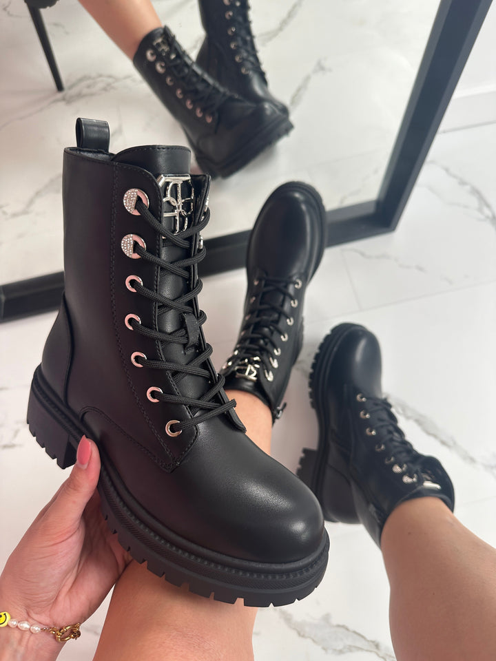 Botas Negras Lia
