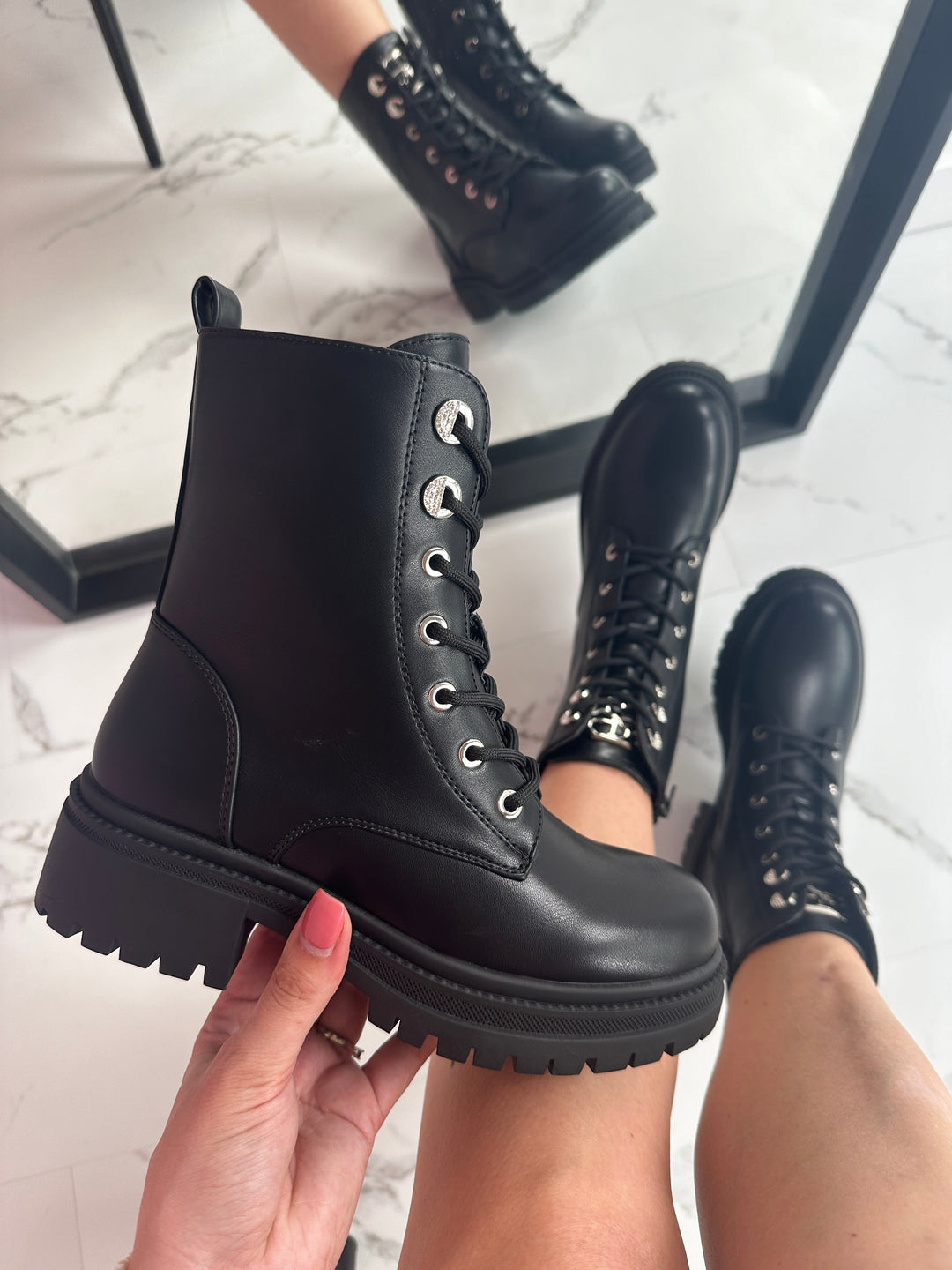 Botas Negras Lia
