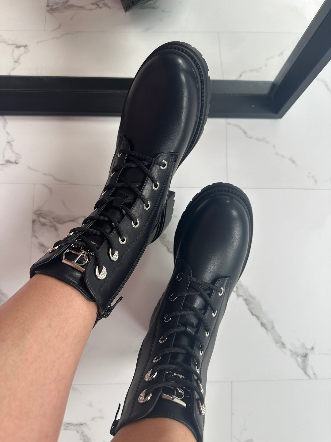 Botas Negras Lia