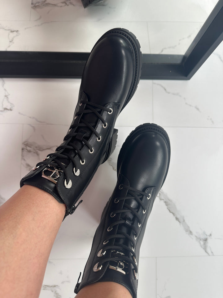 Botas Negras Lia
