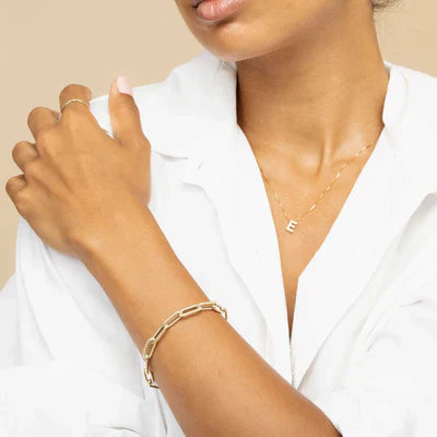 Collar con iniciales y la inscripción "Carta de amor" | Dorado