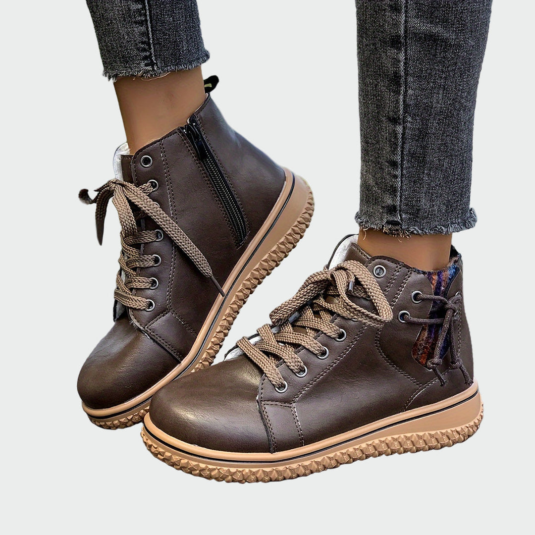 Inés | Botas Ortopédicas De Cuero Con Caña Baja Modernas